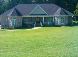 4072 Southview Dr, Greensboro, NC 27407