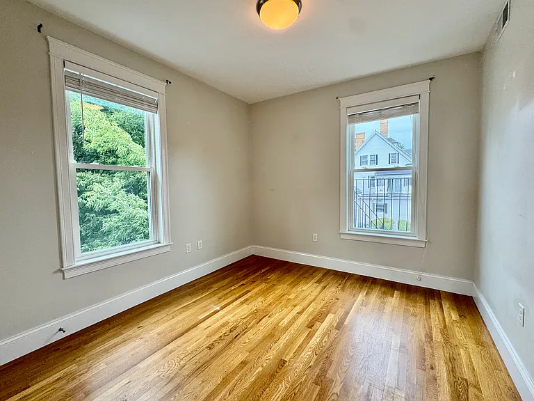 405 S Huntington Ave #2R — Photo 22