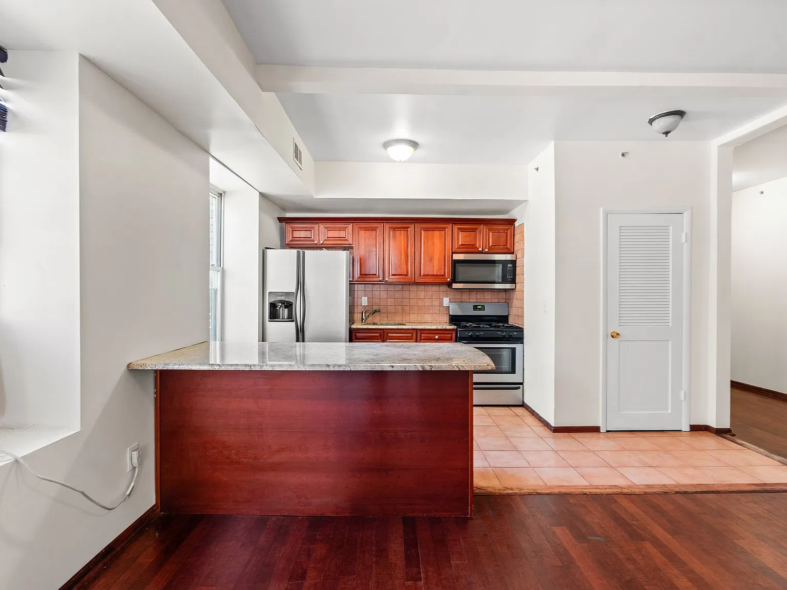 2 bed, $2,200 — Photo 3