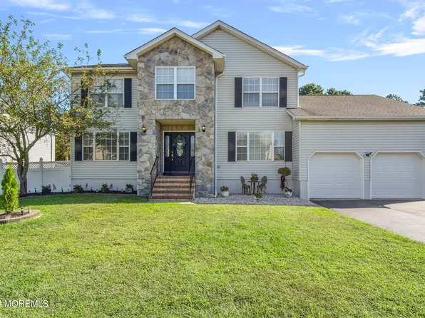 56 Deborah Lane, Howell, NJ 07731