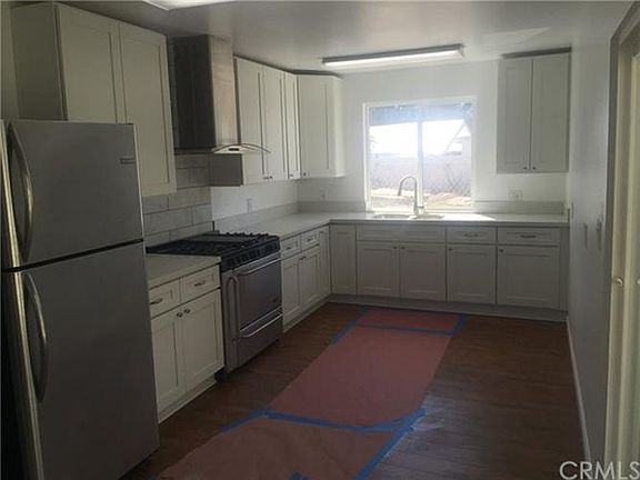 2nd image of 535 Trafalgar Ave