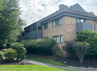 3221 Hilltop Rd, Mahwah, NJ 07430