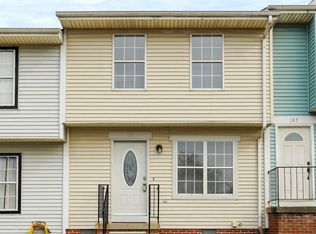 181 Willow Brook Dr, Charles Town, WV