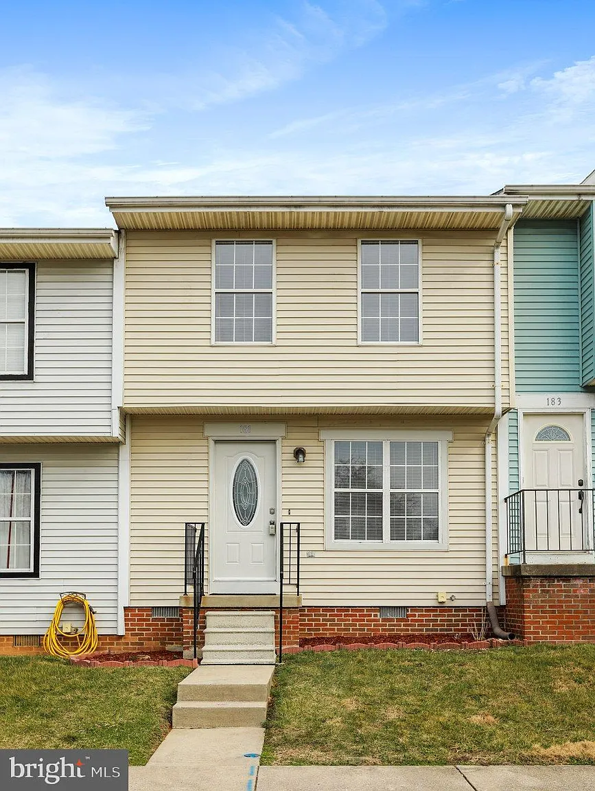 181 Willow Brook Dr photo 1