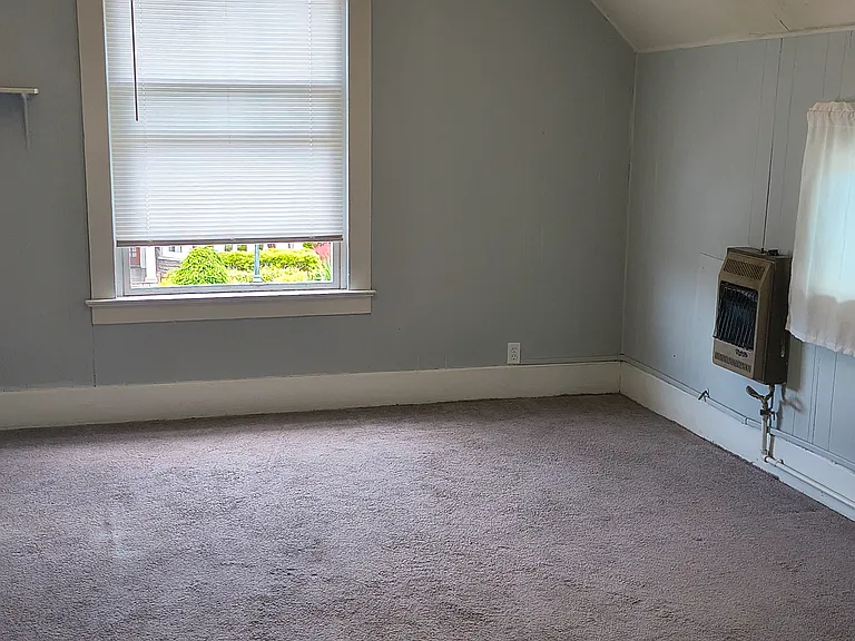 410 W Main St #5 — Photo 5