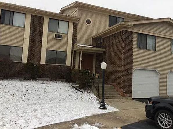 8222 Hovey Ct #D, Crown Pt, IN