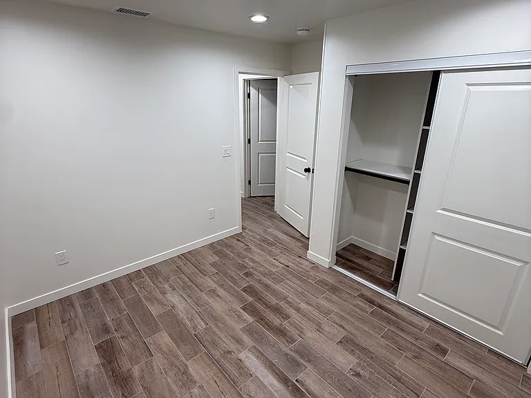 6458 N Creighton Cir — Photo 10
