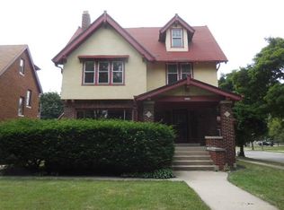 2879 N Grant Blvd, Milwaukee, WI 53210
