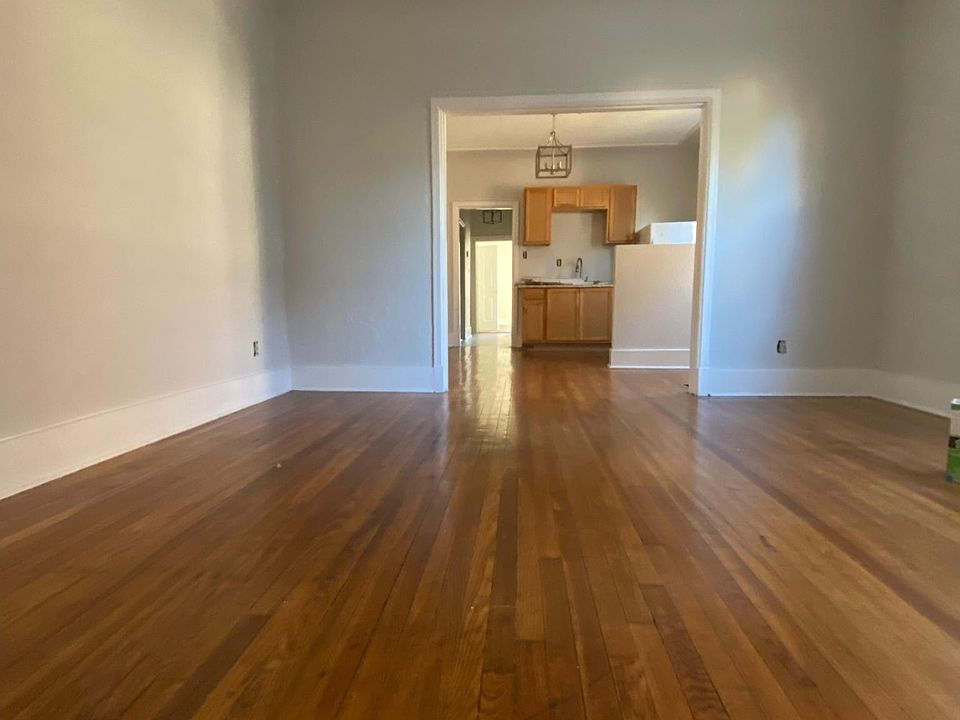 1st image of 815 Maury St APT 2