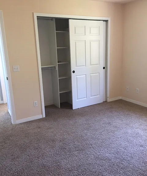 2nd Bedroom Closet
