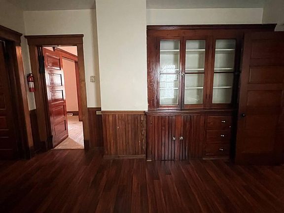 4th image of 3154 W 86th St Unit 1