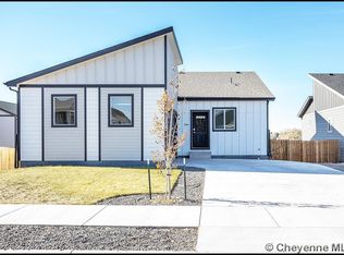1906 Pine Ave, Cheyenne, WY 82007