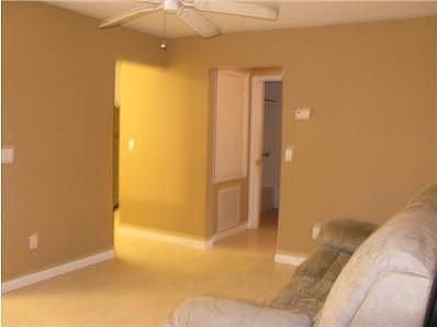 4th image of 508 13th Pl