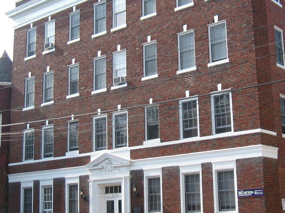1st image of 906 Prince St #302