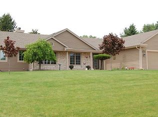 W268N2021 Shooting Star Rd, Pewaukee, WI 53072