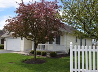 3 Fairway Ln, Depew, NY 14043