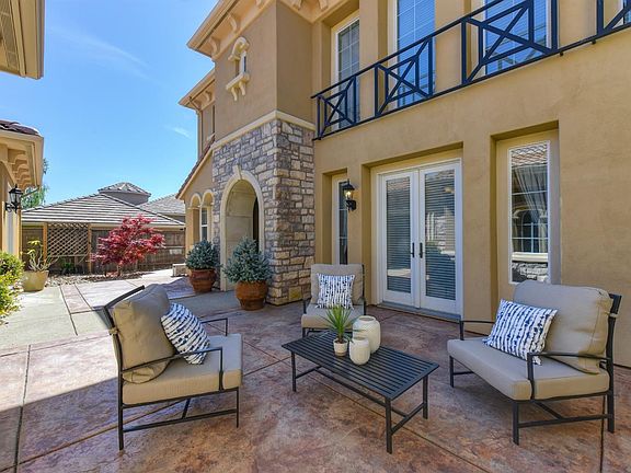 5th image of 2192 Frascati Dr