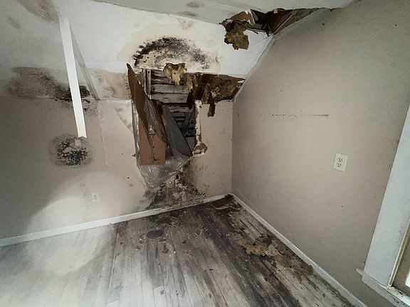5th image of 830 Brawner St