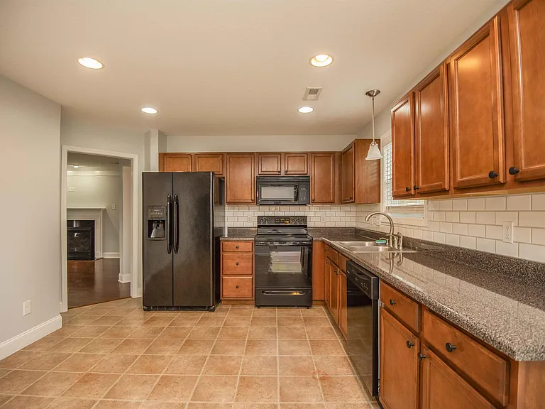1509 Chariot Ln #H — Photo 39