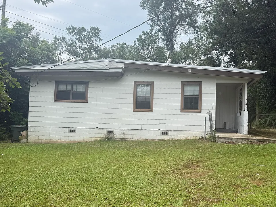 1724 Pepper Dr