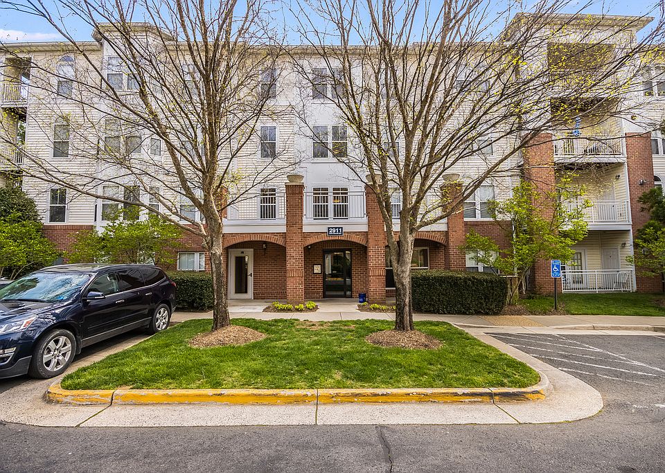 1st image of 2911 Deer Hollow Way Unit 119