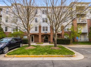 2911 Deer Hollow Way UNIT 119, Fairfax, VA 22031