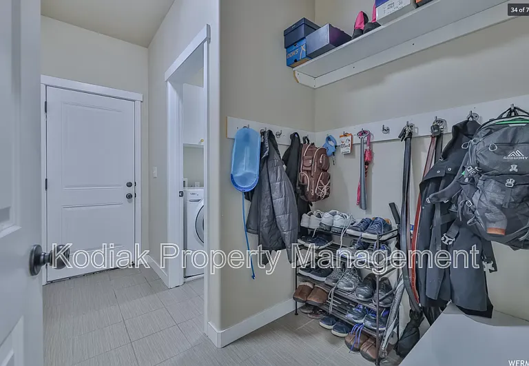 1463 S Kentucky Derby Way — Photo 19