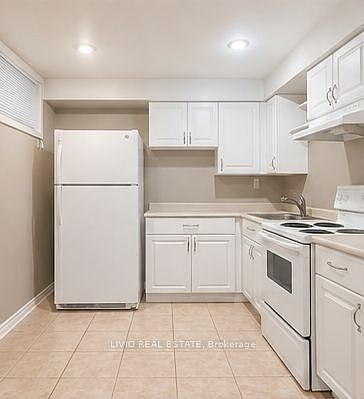 5th image of 8 Janray Dr #Basement