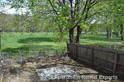 132 Auburn St #1 — Photo 8
