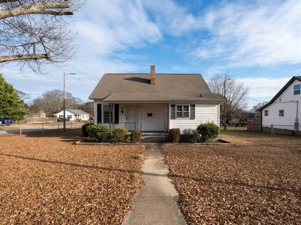 60 Blake St, Greenville, SC 29605