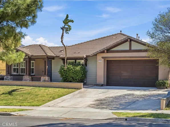 2163 Summerset St, Corona, CA 92879