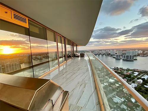 18975 Collins Ave #5105 Photo 1