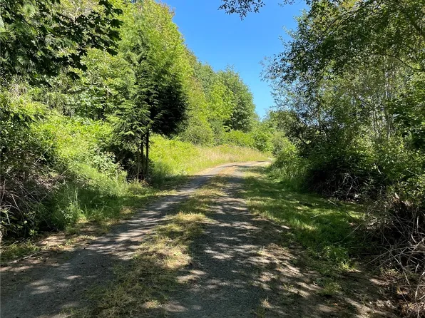 3751 E Grapeview Loop Road, Grapeview, WA 98546