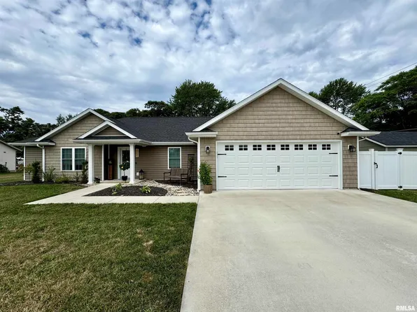 11427 Mesa Ln, Carterville, IL 62918