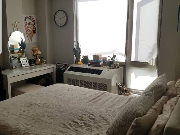 3rd image of 482 Franklin Ave #7J