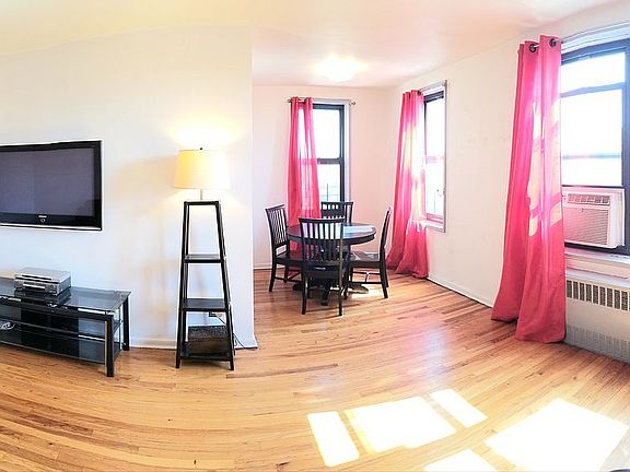 3rd image of 3815 149th St APT 5V