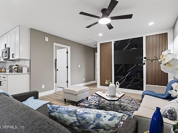 5th image of 609 WREN Road