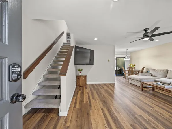 6626 Canyon Rim Row Unit 91, San Diego, CA 92111