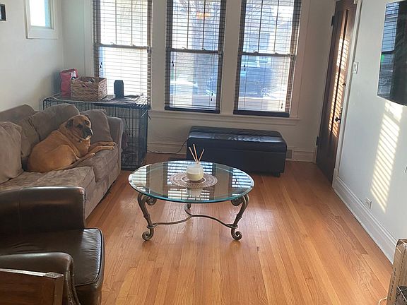 3rd image of 5237 N Laramie Ave #1