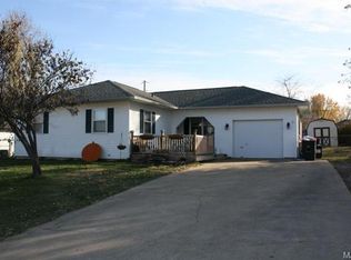 708 Fowler Dr, Lebanon, MO 65536