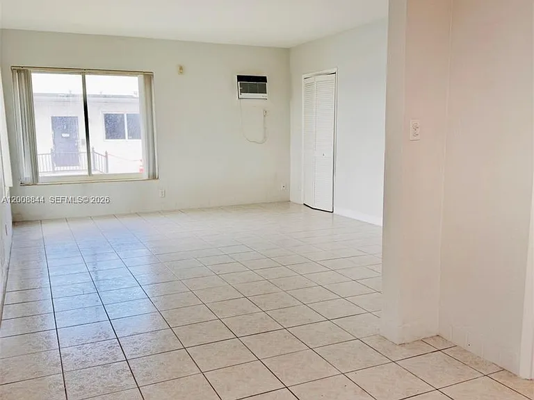 505 S Ocean Dr #A1 — Photo 2