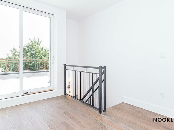 3rd image of 484 Gates Ave #6B