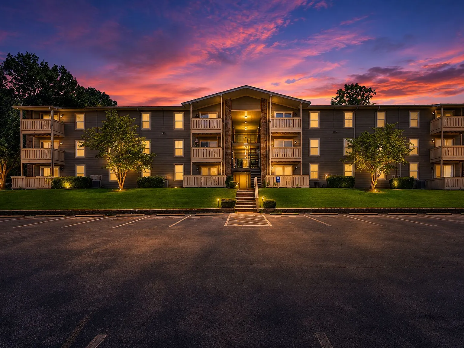 2 bed, 1.0 bath, 918 sqft, $1,500 — Photo 3