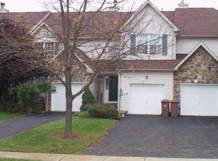30 Bateman Way #15, Hillsborough, NJ 08844