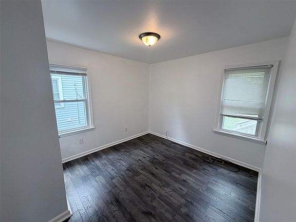 5th image of 1130 Birchwood Dr