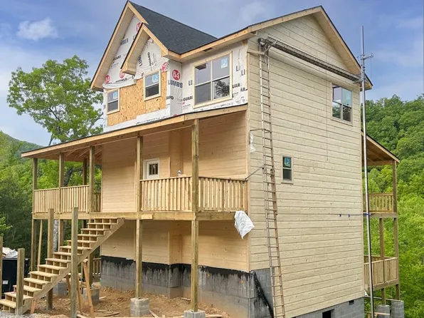 1633 Pinestand Ridge Way, Sevierville, TN 37862