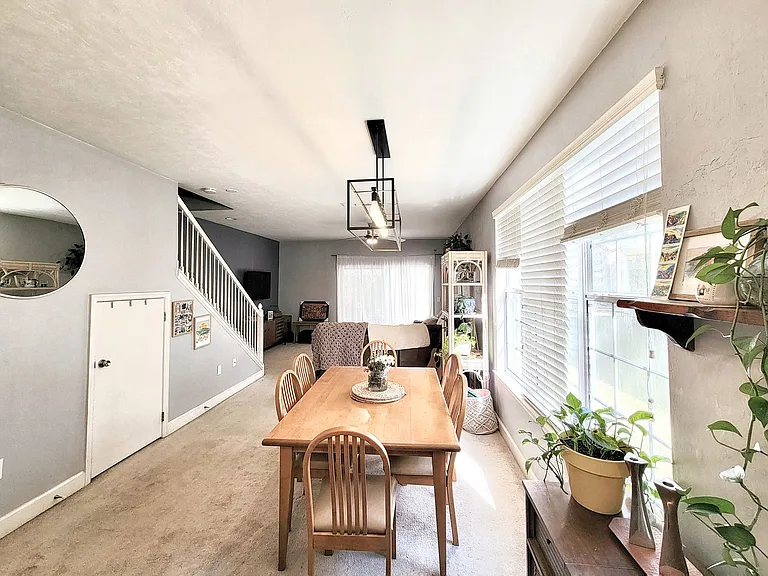 901 NW 21st Ave — Photo 4