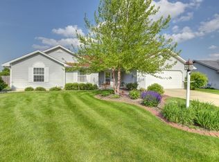 1402 Casselbury Ln, Champaign, IL 61822