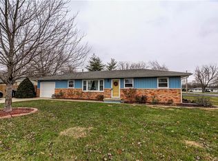 800 Baker Dr, Mount Zion, IL 62549