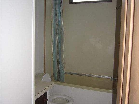 4th image of 146 James Brown Ln